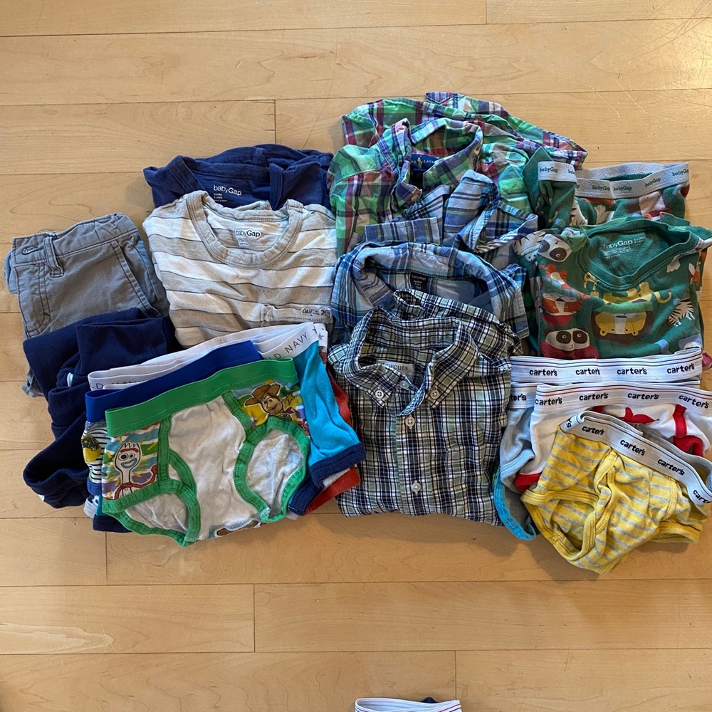 Bundle of 20+ pieces of Toddler Boy Clothes - 4T